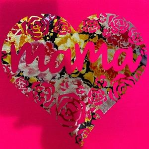 Pink shirt with a foil flower mom heart